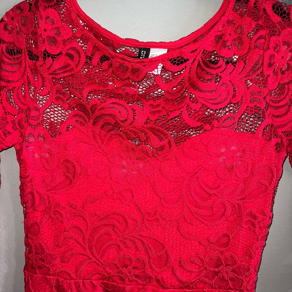 H&M red lace dress